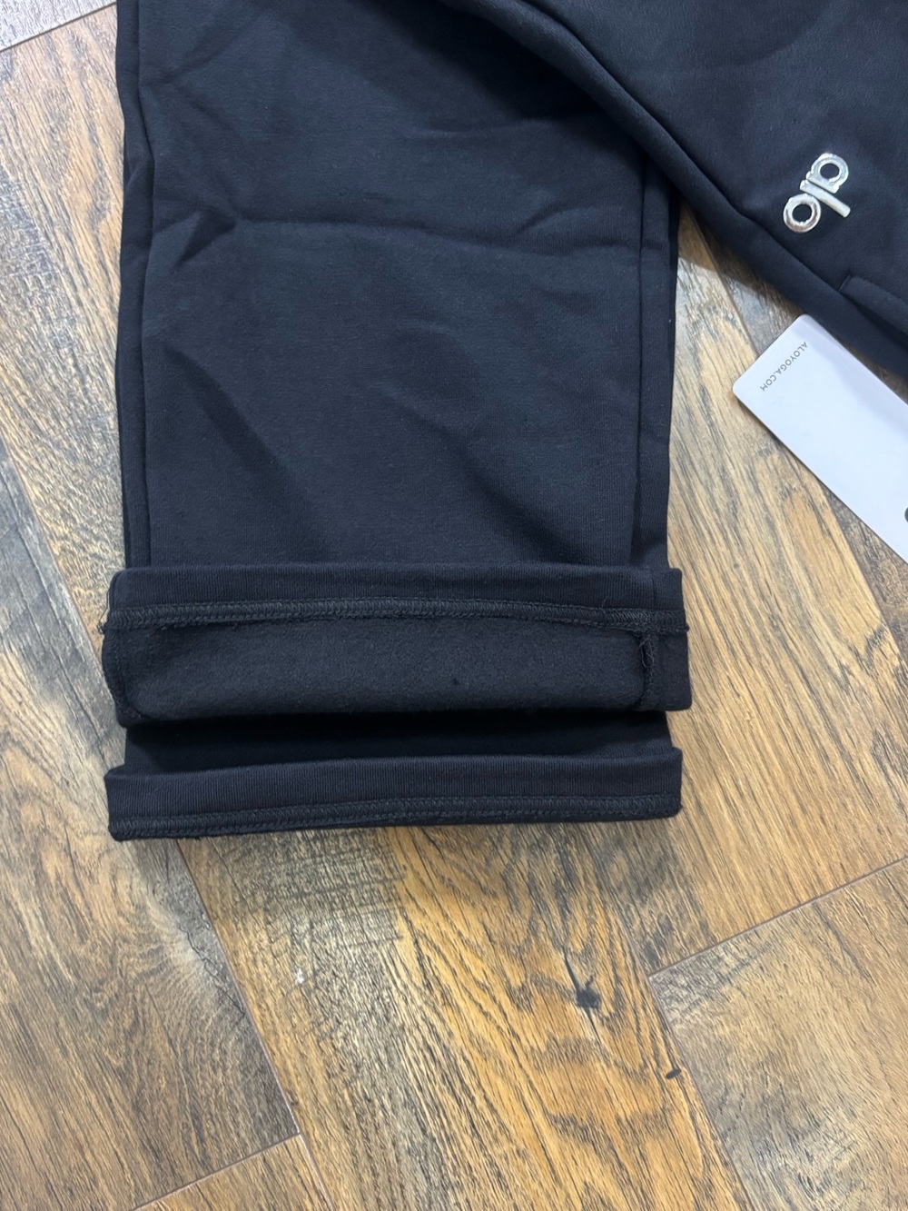 ALO Yoga black accolade straight leg sweatpants - Picture 3 of 4